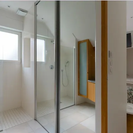 Rare Gem With Spa 2 Steps From The Sea *